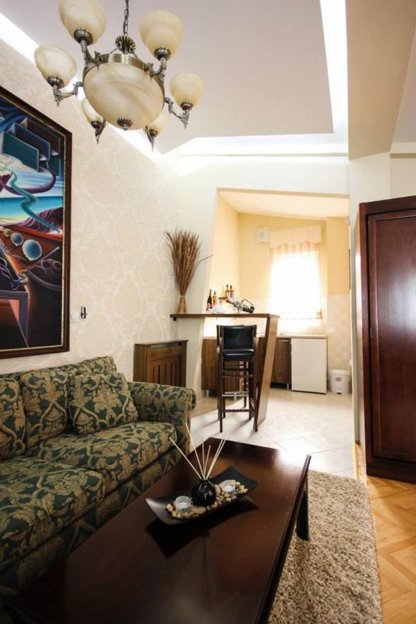 Hotel Villa Alexander Skopje Exterior photo